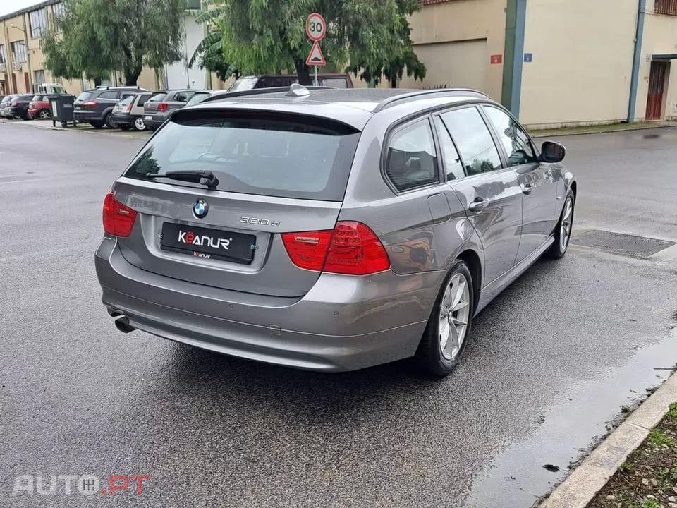 BMW 320 d Touring LifeStyle Auto