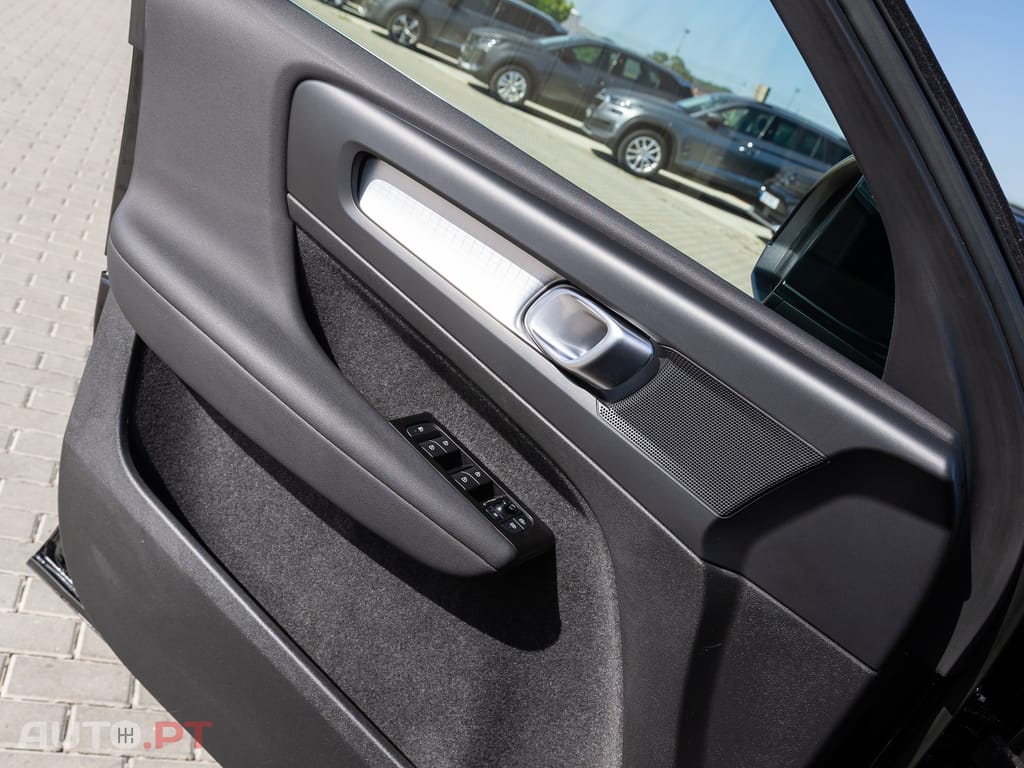 Volvo XC40 1.5 T4 PHEV Inscription Expression