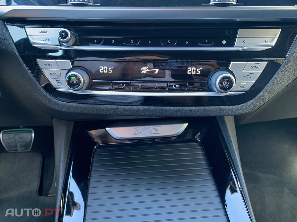BMW X3 30 e xDrive Pack Desportivo M