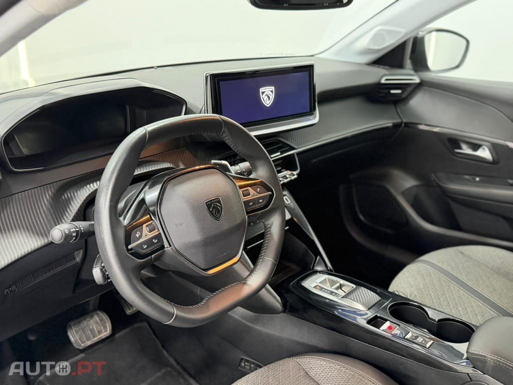 Peugeot 208 1.2 Hybrid Allure e-DCS6