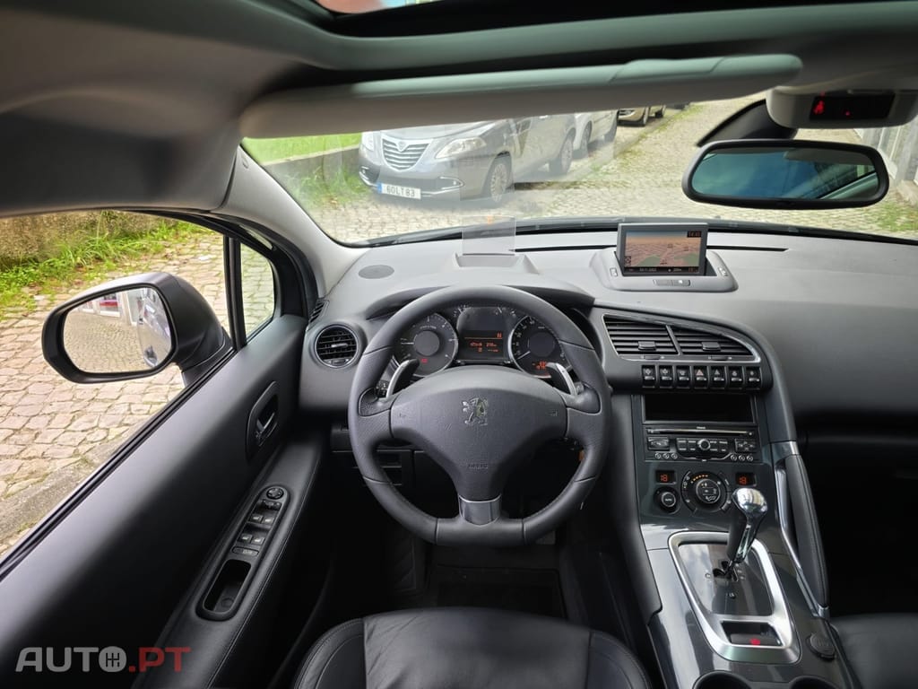 Peugeot 3008 1.6 e-HDi Executive CMP6