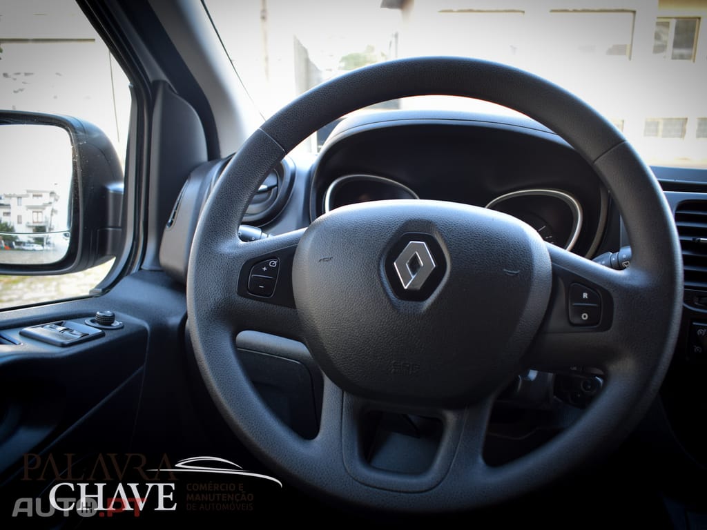 Renault Trafic 9 Lugares 2.0 DCI