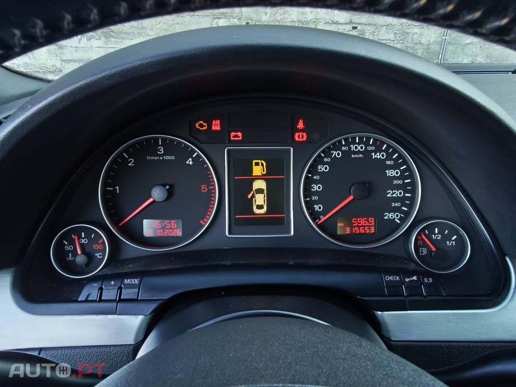Audi A4 2.0 TDI S-line