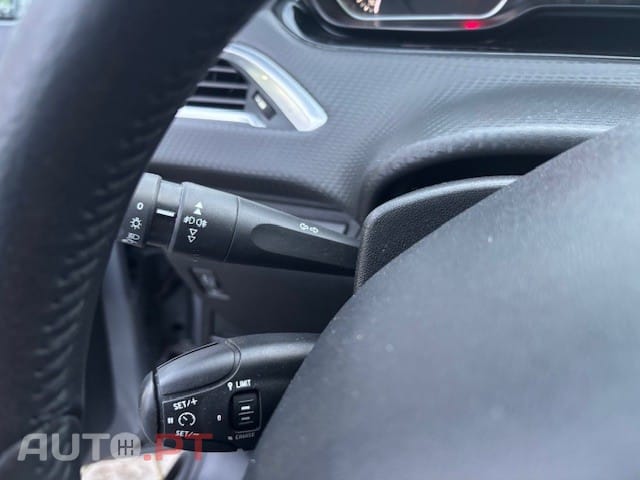 Peugeot 2008 1.6 BlueHDi Style