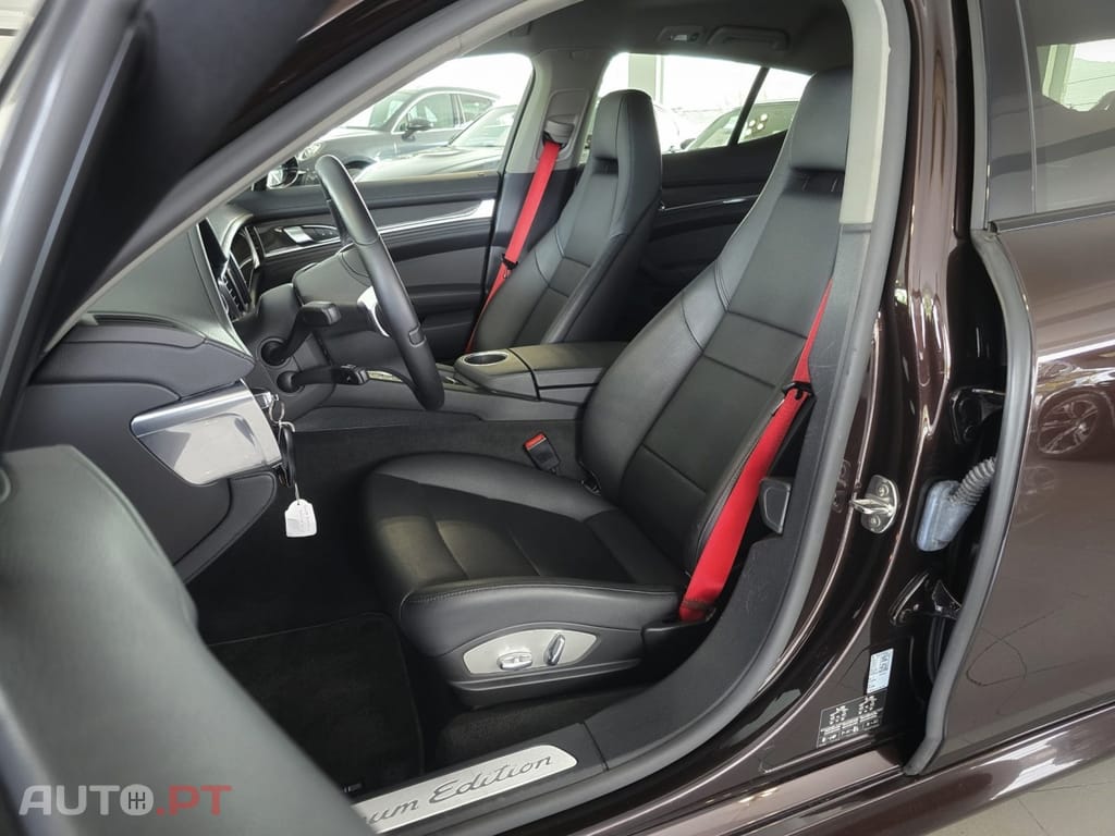 Porsche Panamera Diesel Platinum Edition