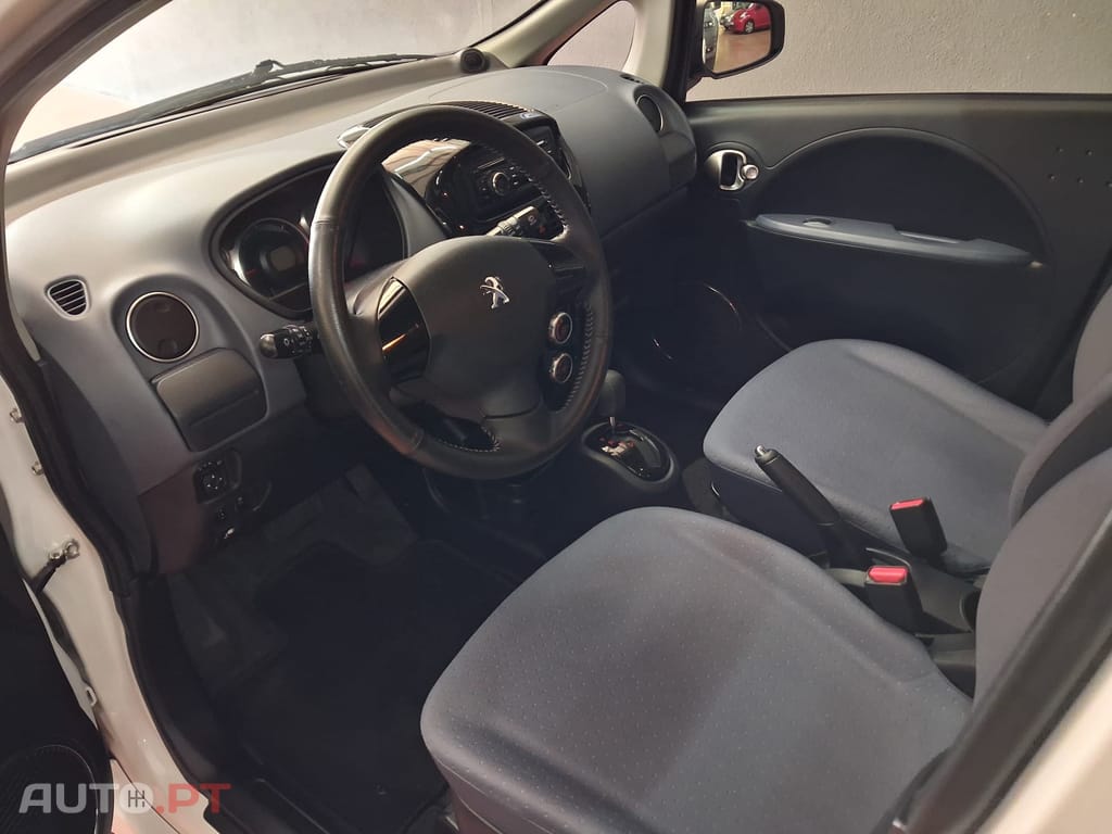 Peugeot iOn XA