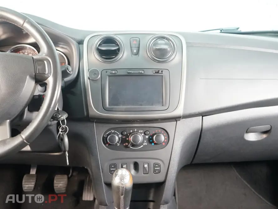 Dacia Sandero 0.9 TCe Confort
