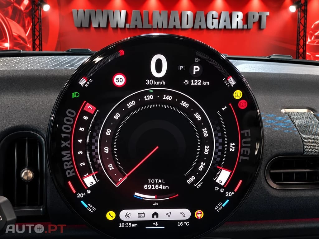 MINI Cooper C Essential