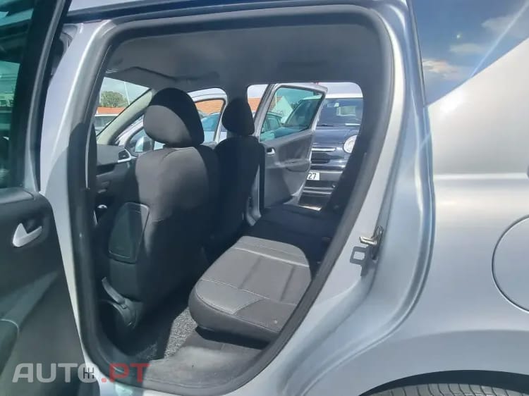 Peugeot 207 SW 1.6 HDi Sportium