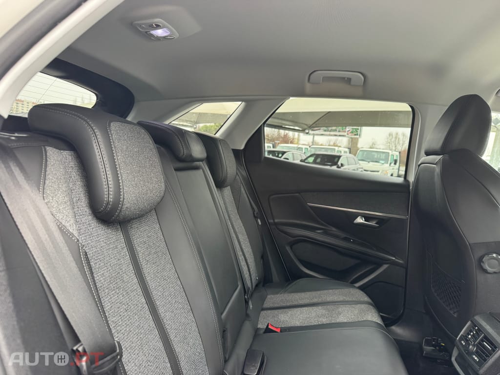 Peugeot 3008 1.6 BlueHDi Allure EAT6