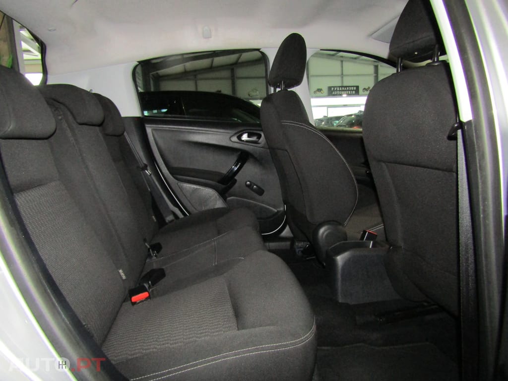 Peugeot 208 1.6 BlueHDi Access