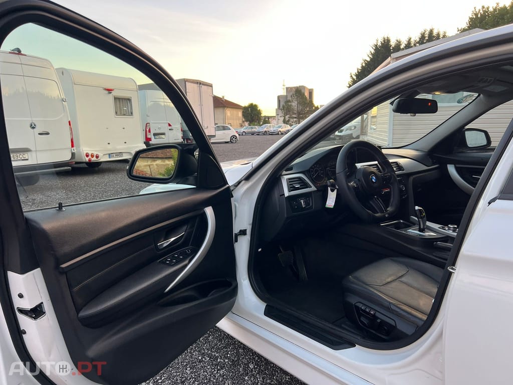 BMW 328 i Auto Line Sport