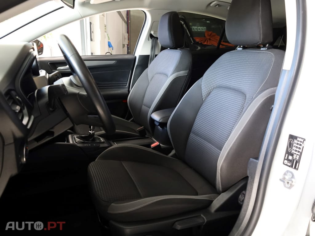 Ford Focus 1.0 EcoBoost MHEV Connected