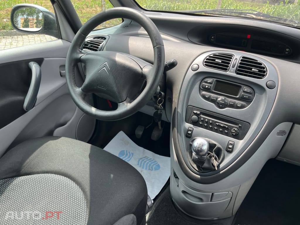 Citroen Xsara Picasso 1.6 HDi Airdream Exclusive