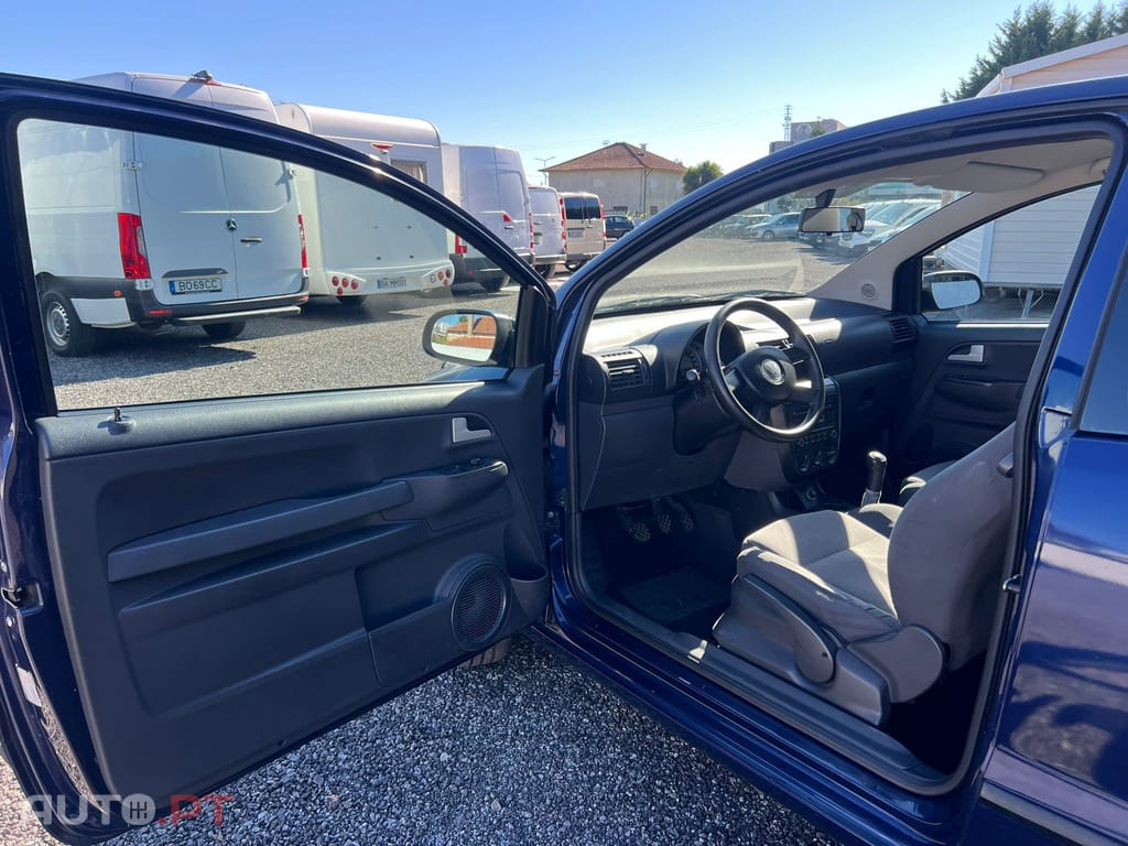 Volkswagen Fox 1.2 T.Liso
