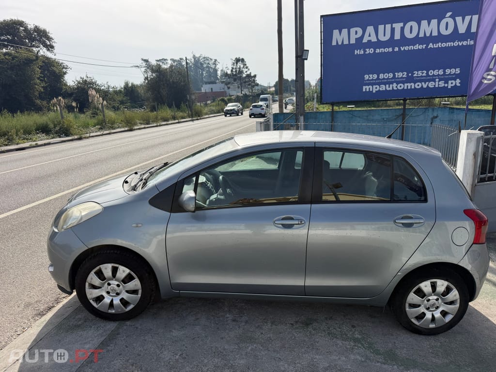 Toyota Yaris 1.0 VVT-i AC