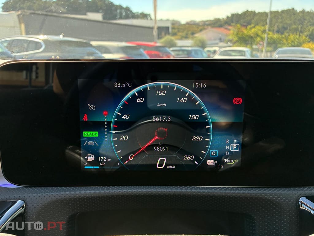 Mercedes-Benz A 250 e AMG Line
