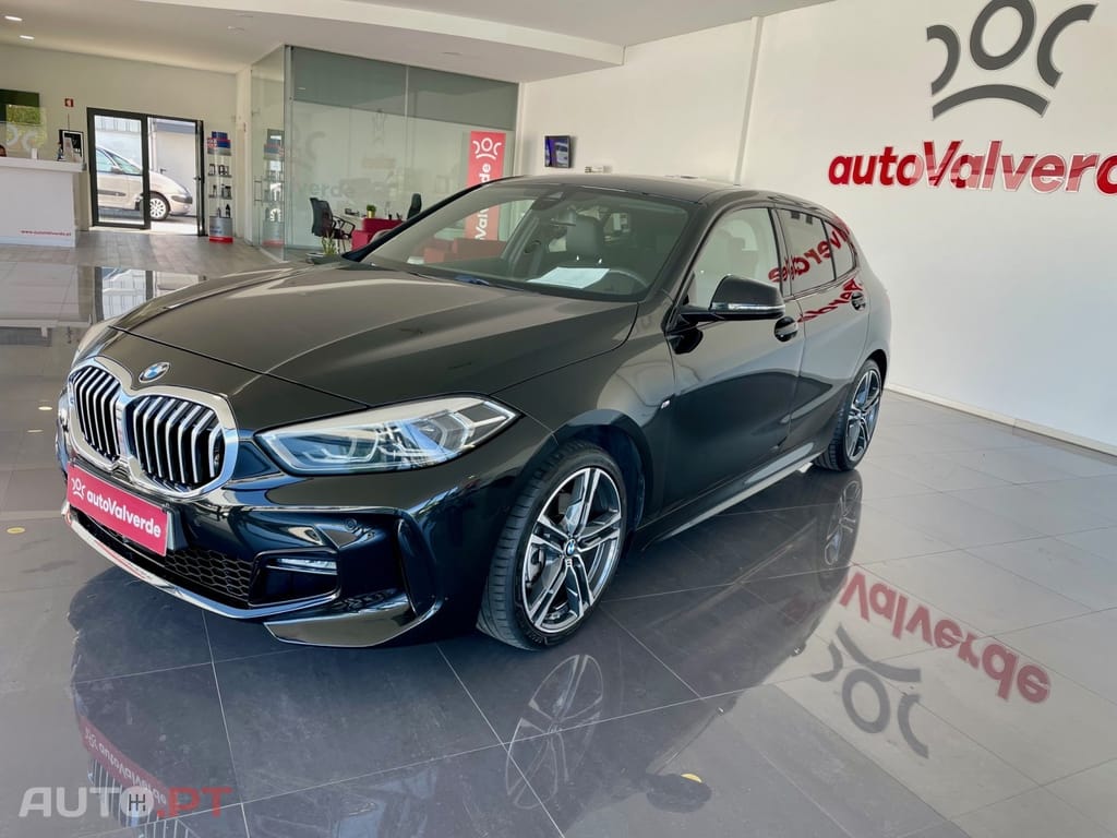 BMW 116 d Pack Desportivo M Auto
