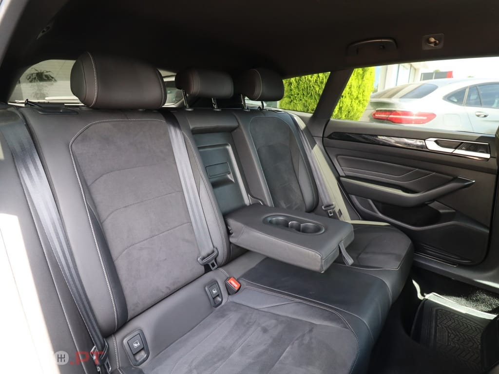 Volkswagen Arteon 2.0 TDI R-Line DSG