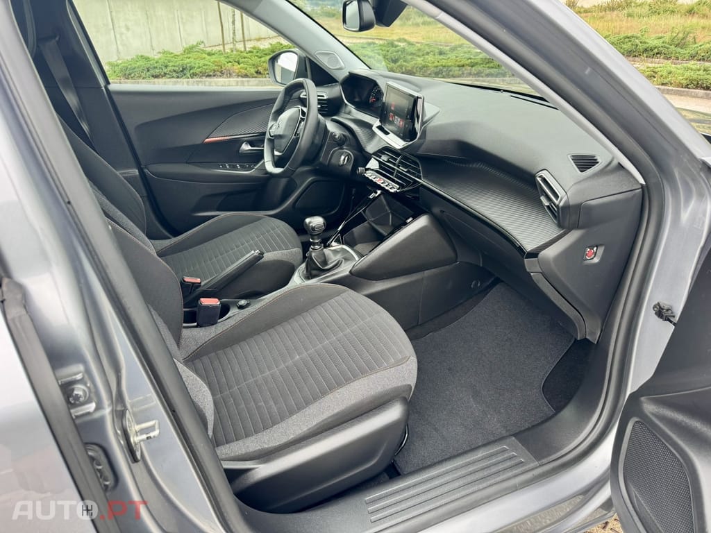 Peugeot 2008 1.5 BlueHDi Active