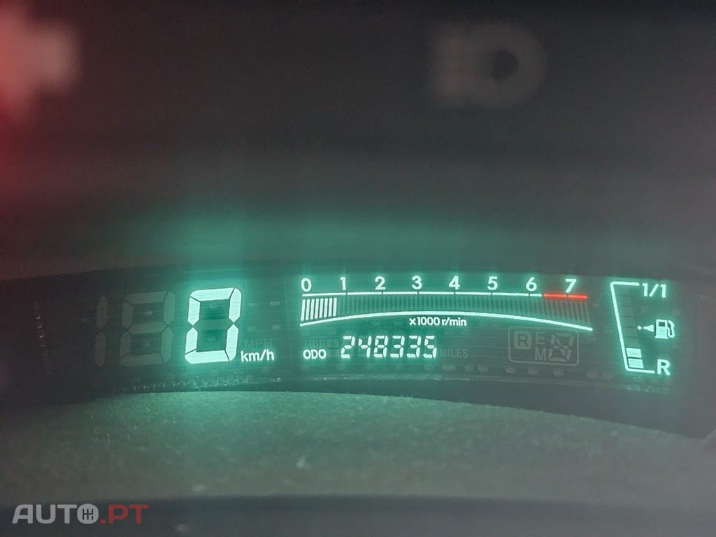 Toyota Yaris 1.0 VVT-i AC Manual