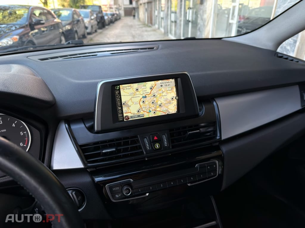 BMW 216 d 7L Advantage