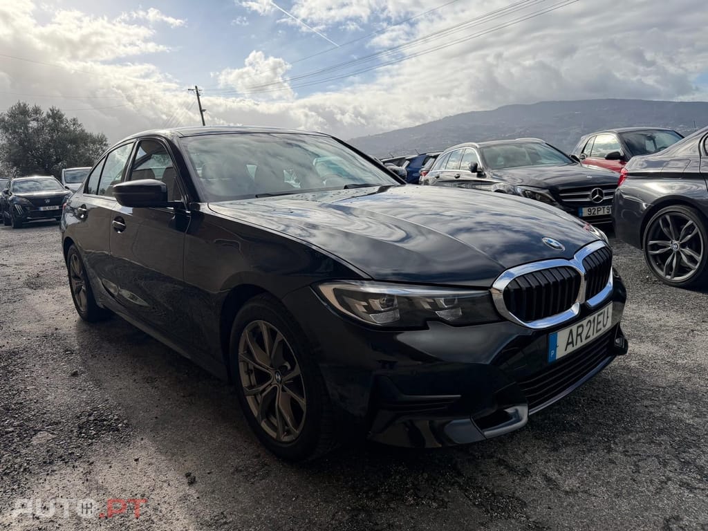 BMW 318 d Pack Desportivo M Auto