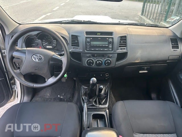 Toyota Hilux 4X4 2.5D-4D