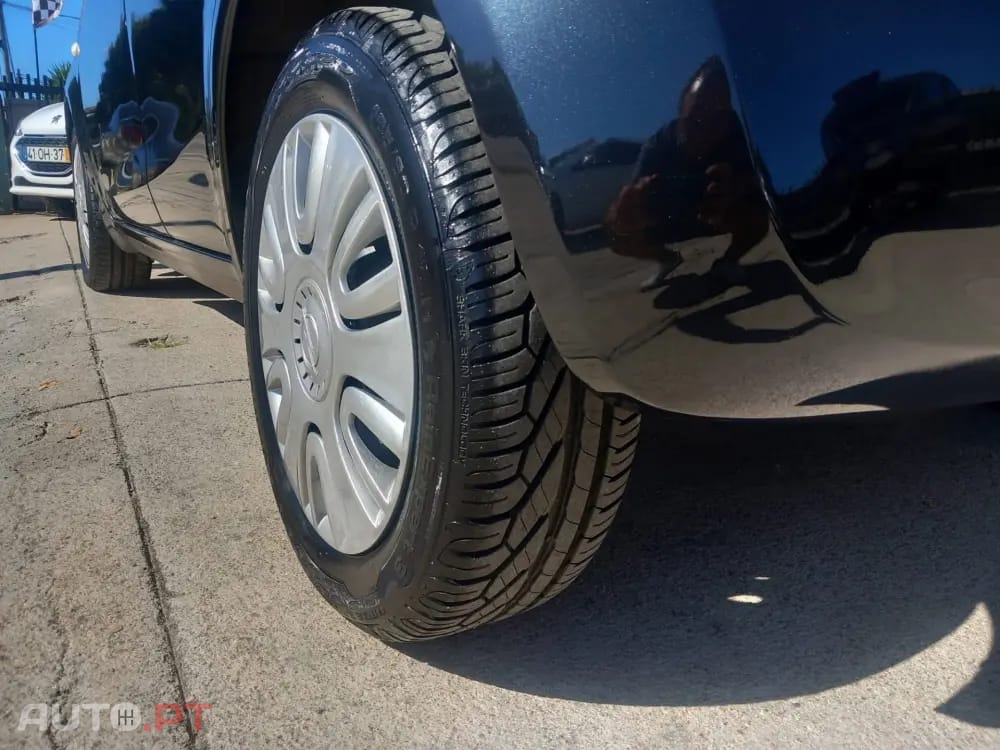 Opel Agila 1.0 Enjoy