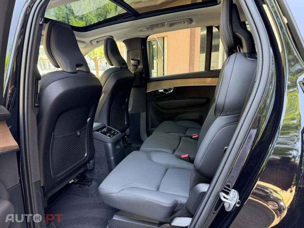 Volvo XC 90 2.0 T8 PHEV Plus Bright AWD — fotografia 27