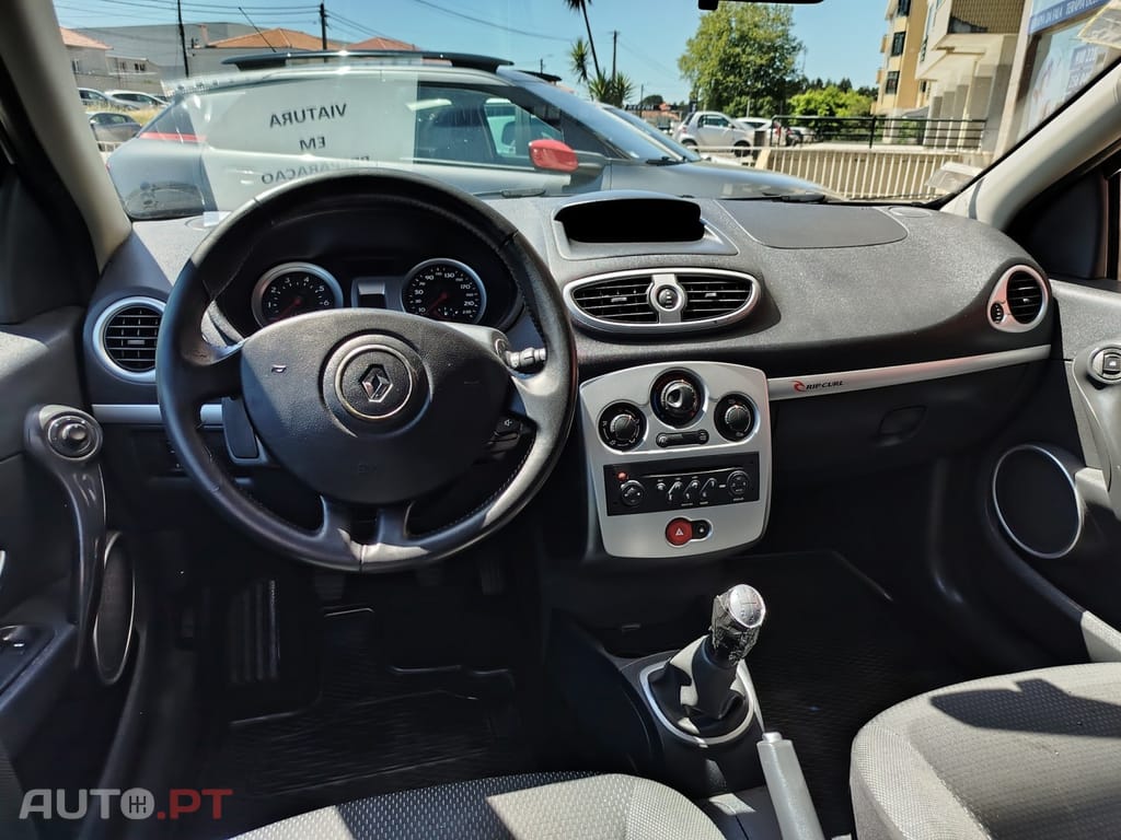 Renault Clio 1.2 16V Rip Curl