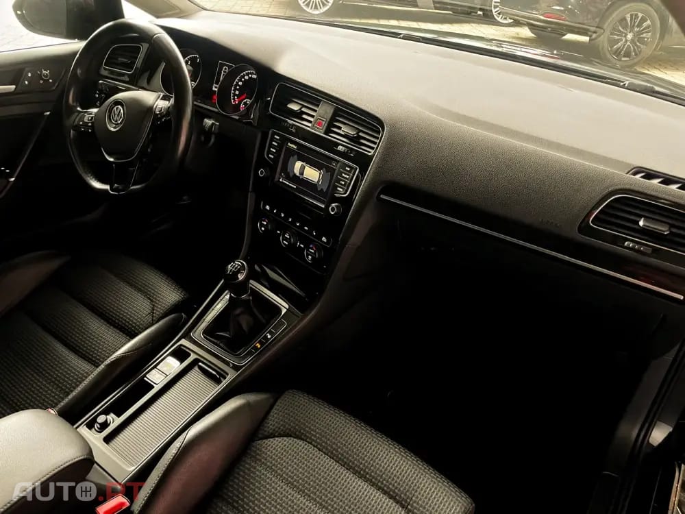 Volkswagen Golf Variant 1.6 TDi GPS Edition — fotografia 24