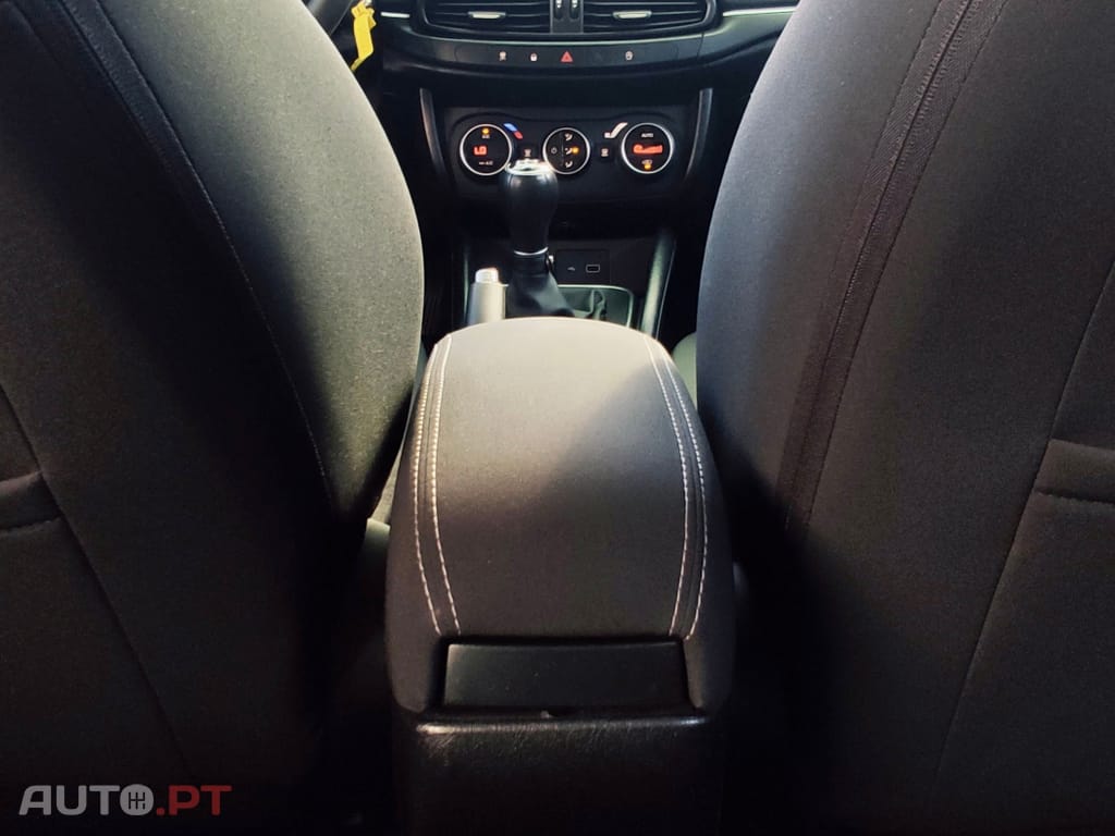 Fiat Tipo 1.3 M-Jet Lounge Tech