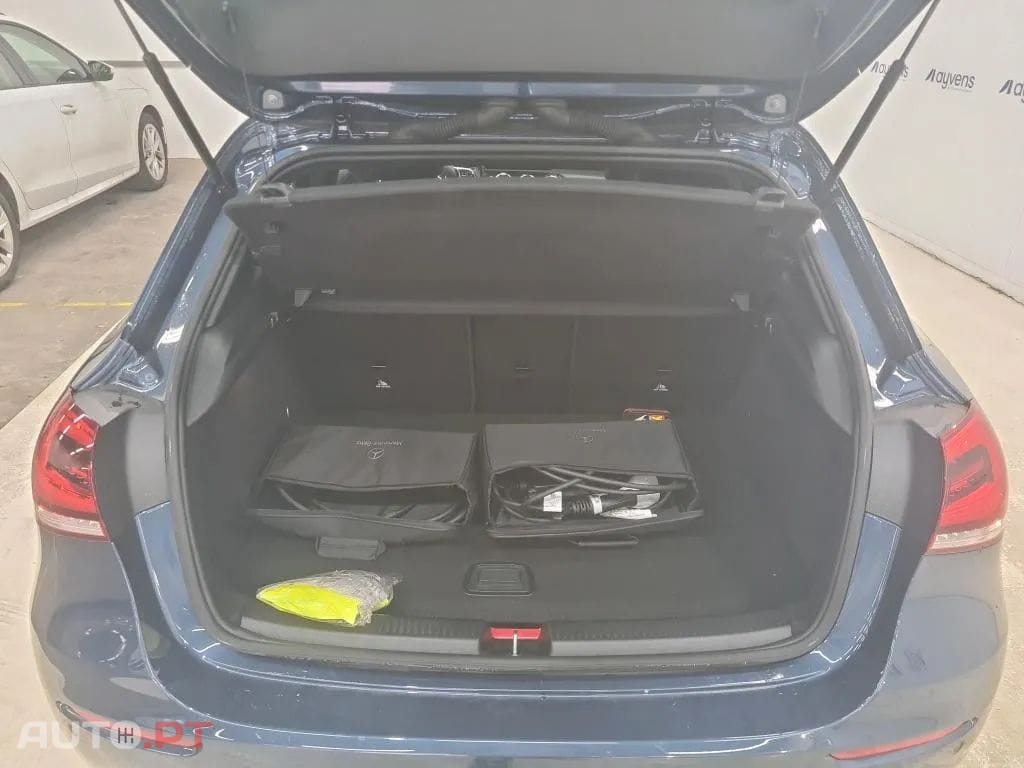 Mercedes-Benz A 250 e Style Plus