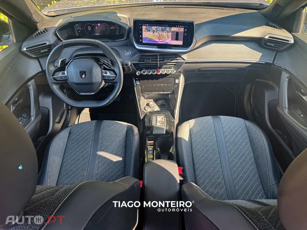 Peugeot 2008 1.2 Hybrid Allure e-DCS6