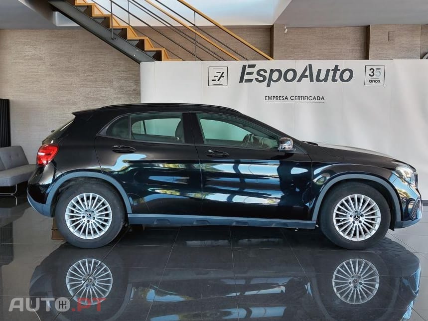 Mercedes-Benz GLA 180 Urban