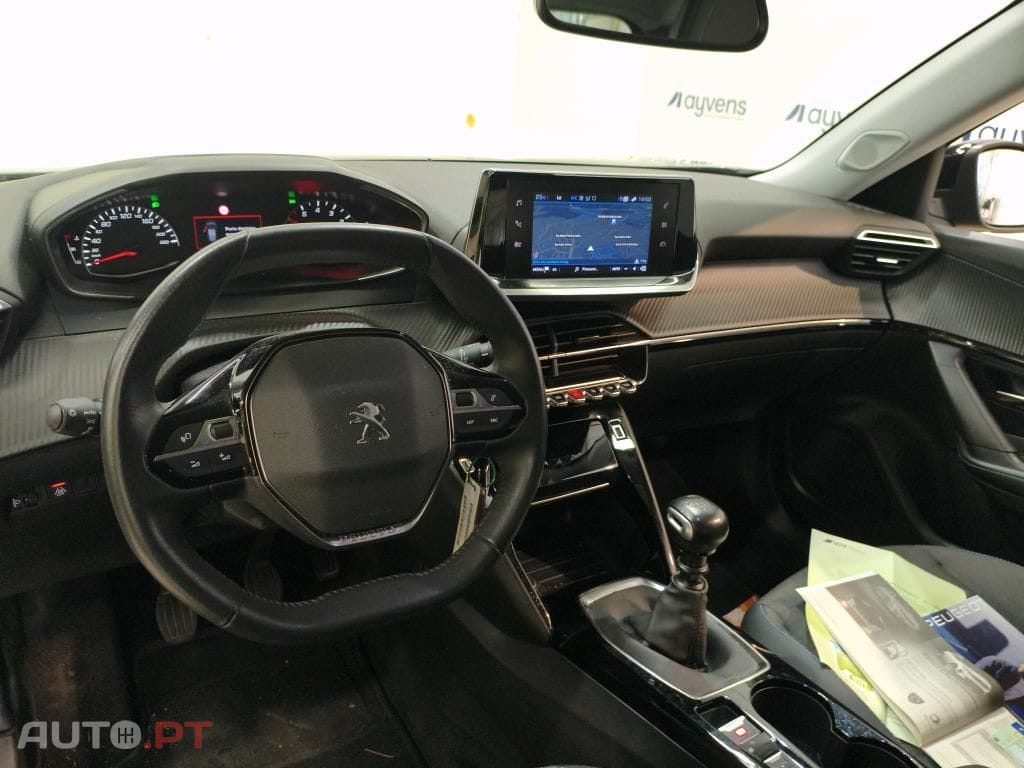 Peugeot 2008 1.2 PureTech Allure