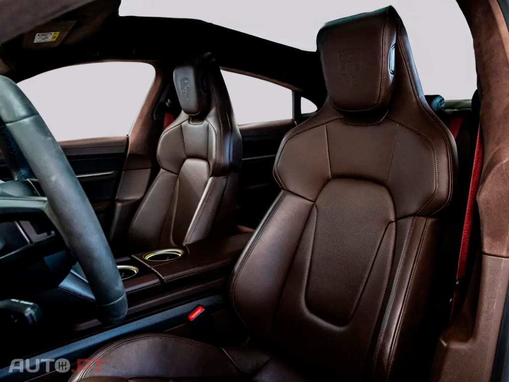 Porsche Taycan I.V.A DEDUTIVEL 4S PLUS 