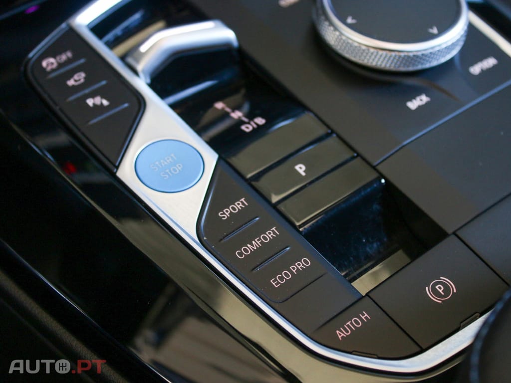 BMW iX3 M Sport Impressive