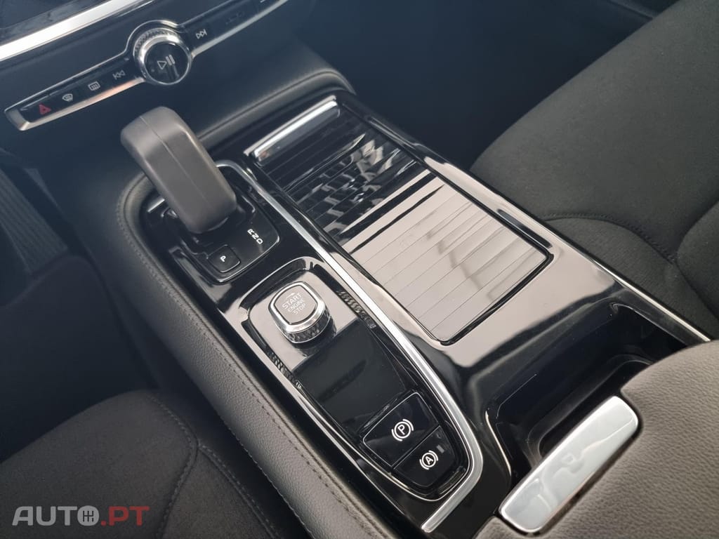 Volvo V60 2.0 T6 AWD TE Inscription Expression — fotografia 43