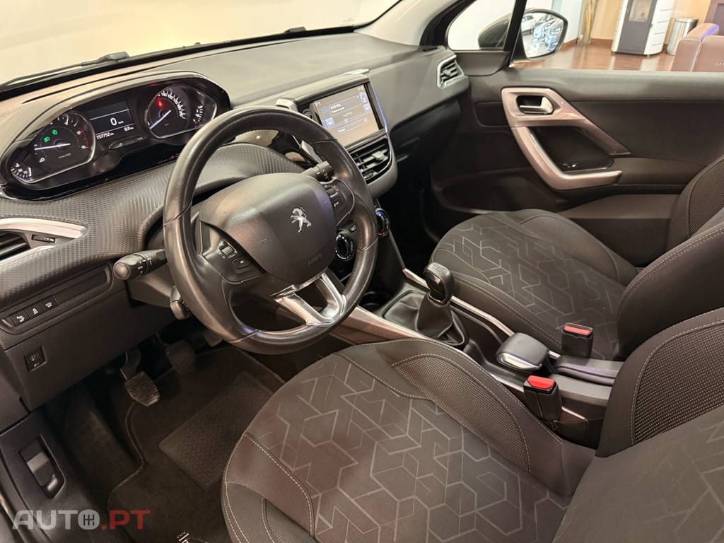 Peugeot 2008 1.6 BlueHDi Style