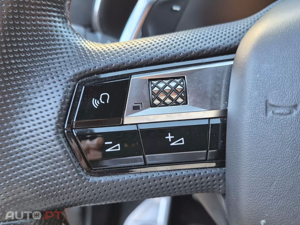 DS DS7 Crossback E-Tense Performance Line EAT8