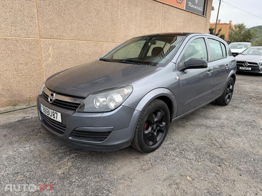 Opel Astra 1.3 CDTI Elegance