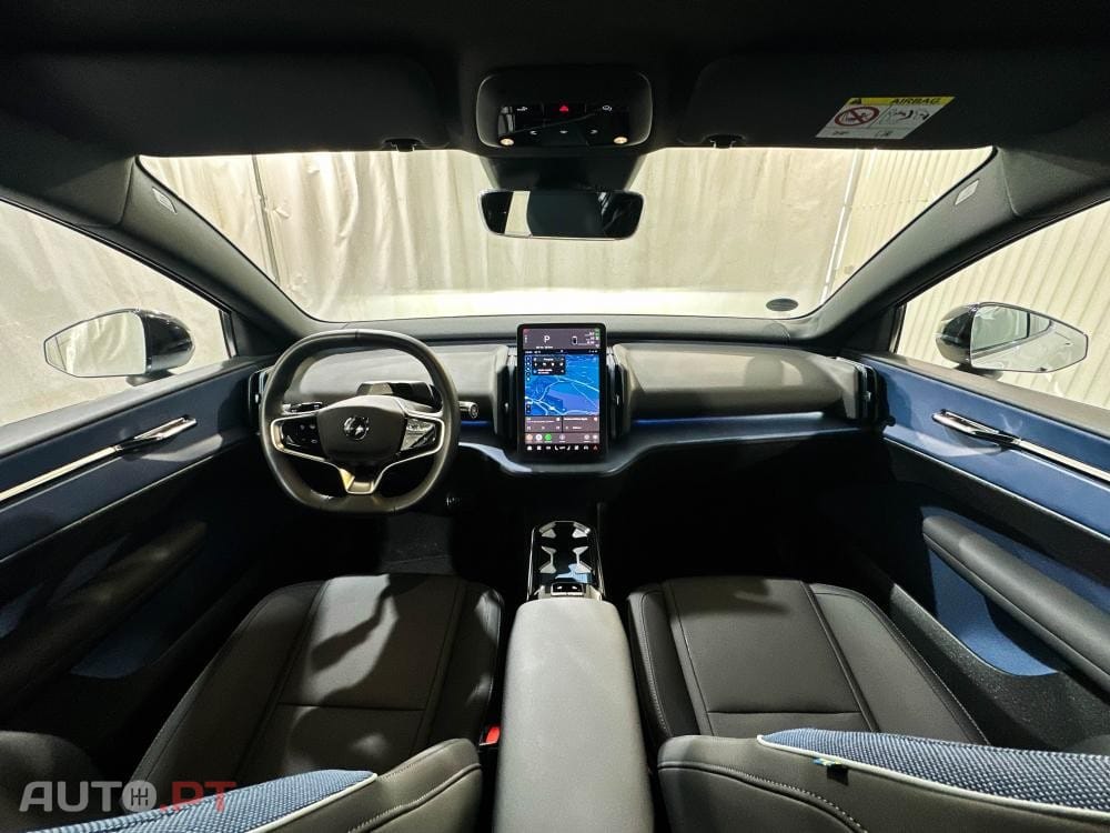 Volvo EX30 Single Motor Extended Range RWD Plus