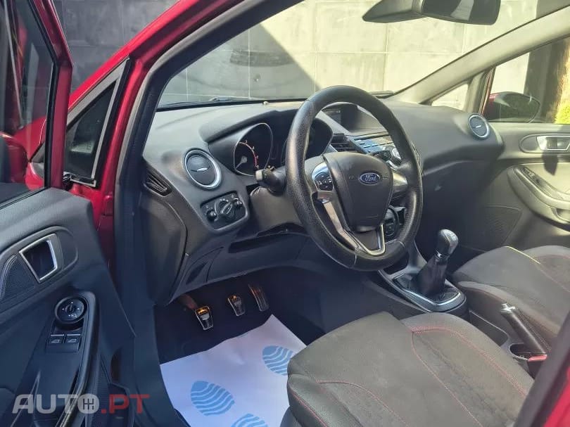 Ford Fiesta 1.0 EcoBoost S&S ST-LINE
