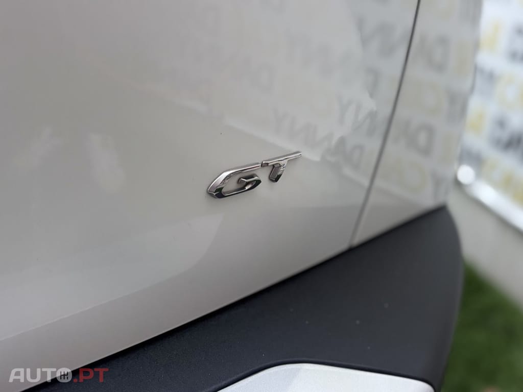 Peugeot E-2008 50 kWh GT Pack