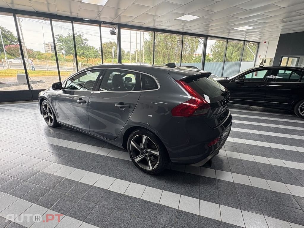 Volvo V40 1.6 D2 R-Design