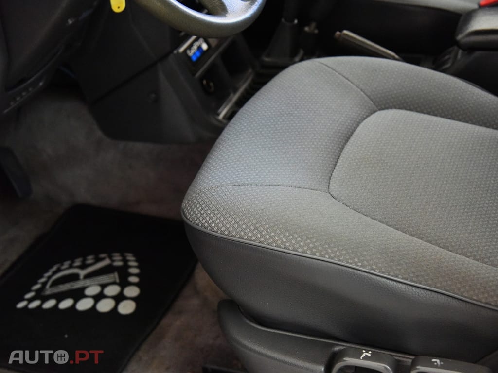 Mitsubishi Pajero 2.5TD GLX LONGO 7L