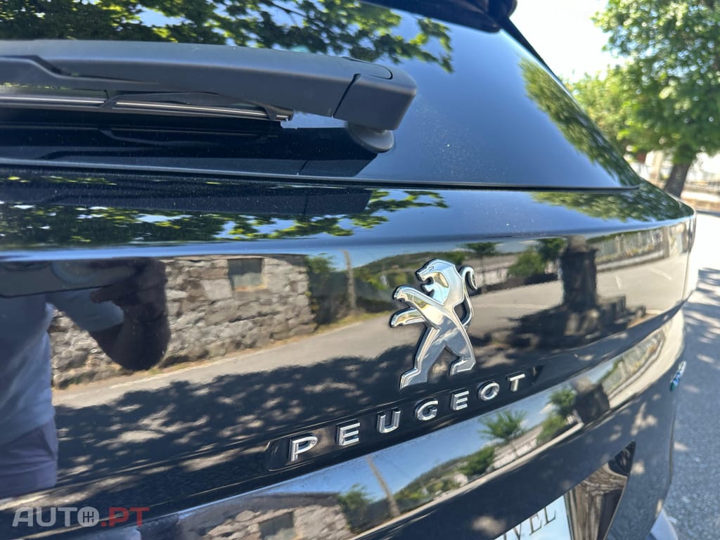Peugeot 3008 1.6 Hybrid GT Pack e-EAT8