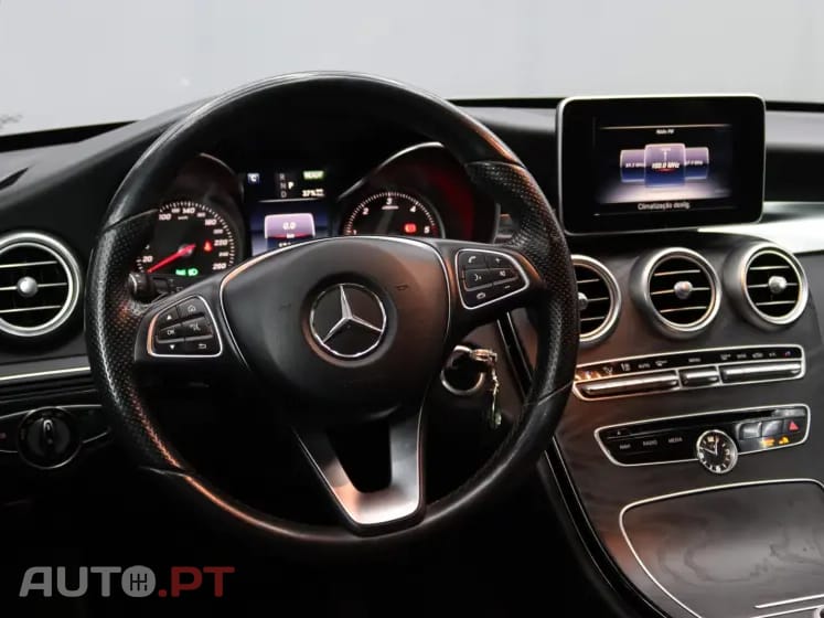 Mercedes-Benz C 300 BlueTEC Hybrid AMG Line